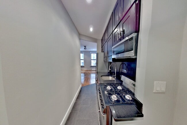 Foto del edificio - 51 Leroy St