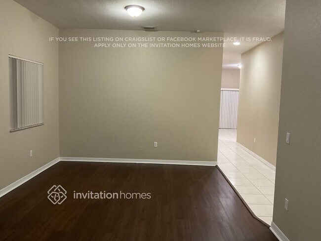 Foto del edificio - 14063 Southwest 32nd St