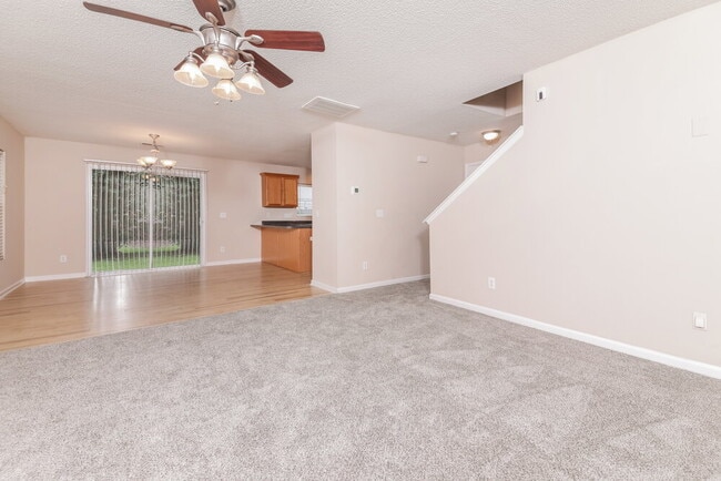 Building Photo - 101 Palmdale Ct