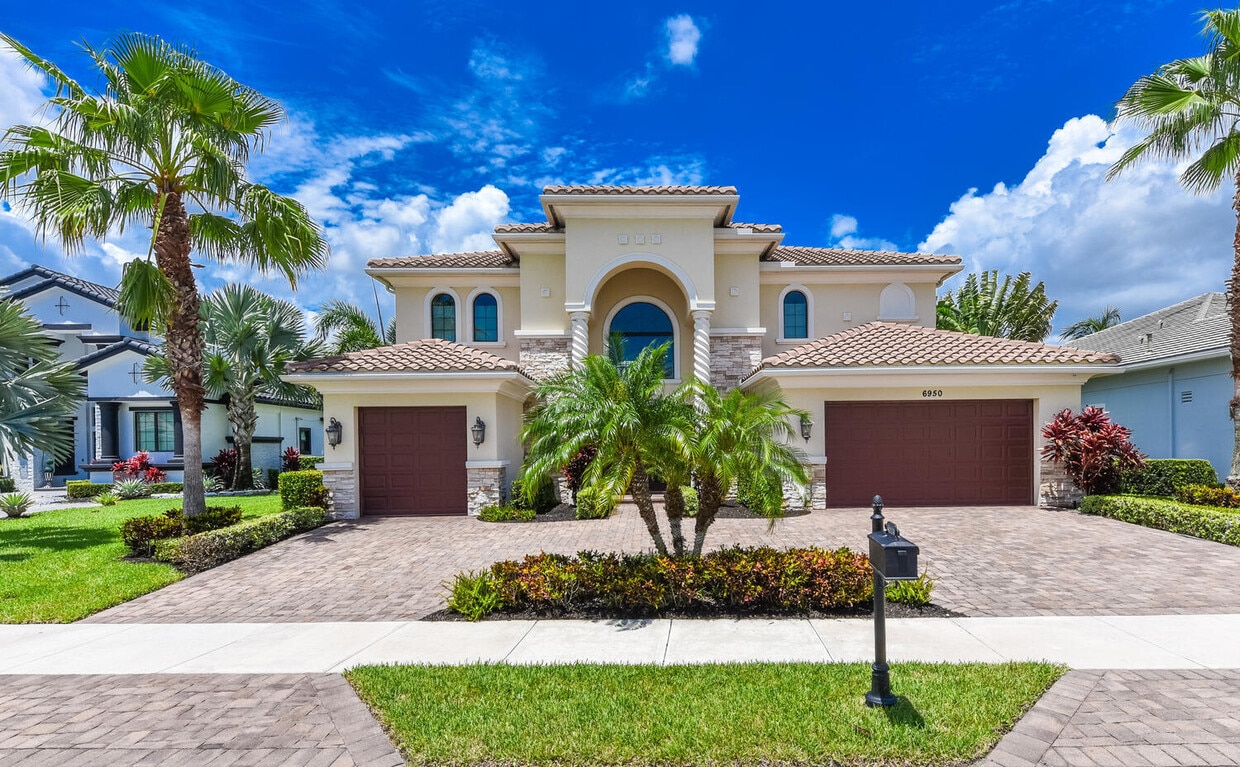 Foto principal - 6950 NW 26th Way