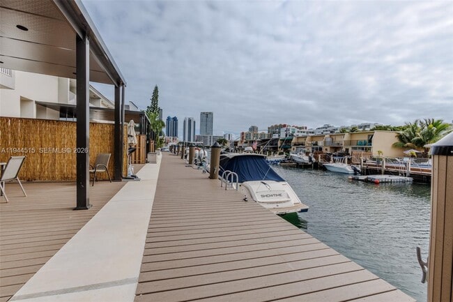 Photo - 3920 NE 168th St Townhome