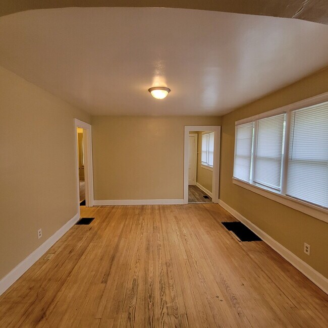 Foto del edificio - 3 Bedroom Westside Home