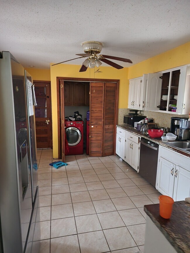 Foto del edificio - 103 Brenda Dr