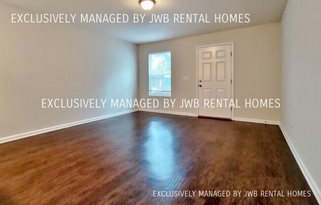 Building Photo - 8415 McGirts Village Ln