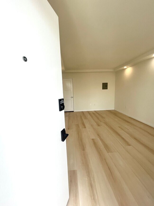 Foto del edificio - 10340-10360 Bellwood Ave