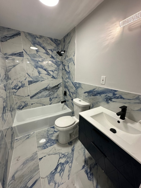 Building Photo - 1903 Country Ln