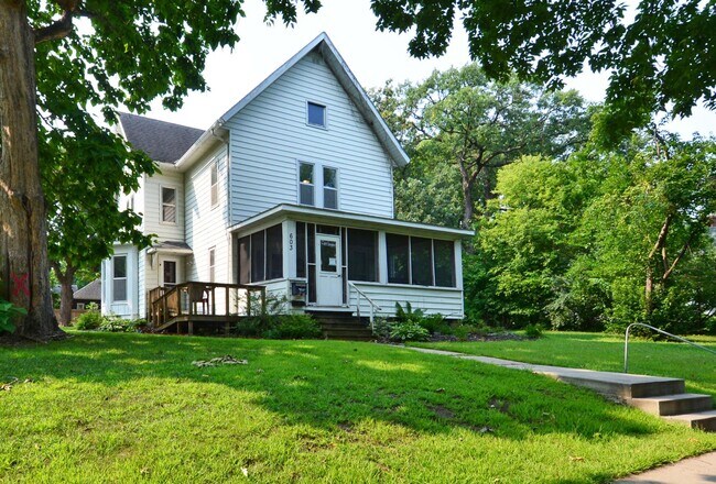 Building Photo - 603 3rd St. W.