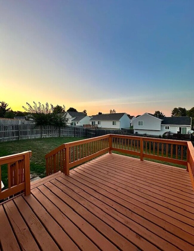 Foto del edificio - 16126 Blackwalnut St