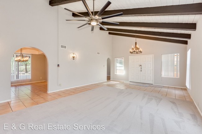 Foto del edificio - 4 br, 3 bath House - 7011 E Thunderbird Rd