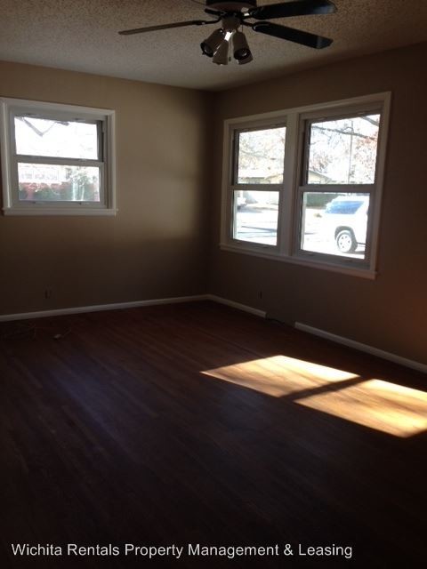 Foto del edificio - 3 br, 1 bath House - 9710 W 9th St