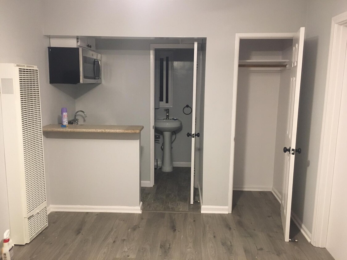 Foto principal - 12406 Wagner St