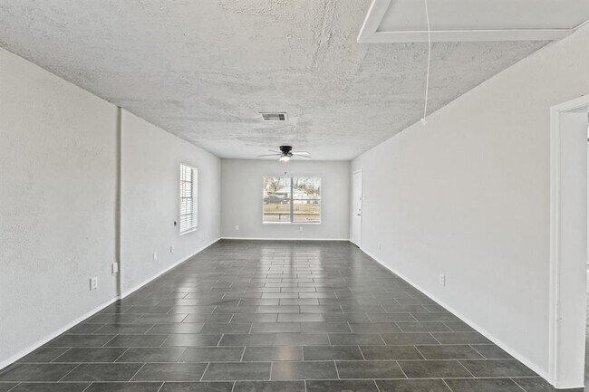 Foto del edificio - 5401 Hardy St