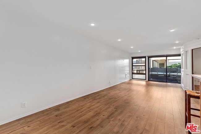 Building Photo - 7742 Redlands St