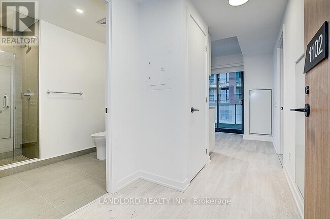 Building Photo - 35 Parliament St