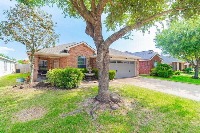 Foto del edificio - 17915 Landing Pines Trail