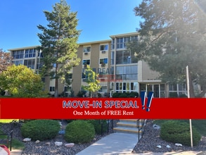 Building Photo - 3022 S Wheeling Way