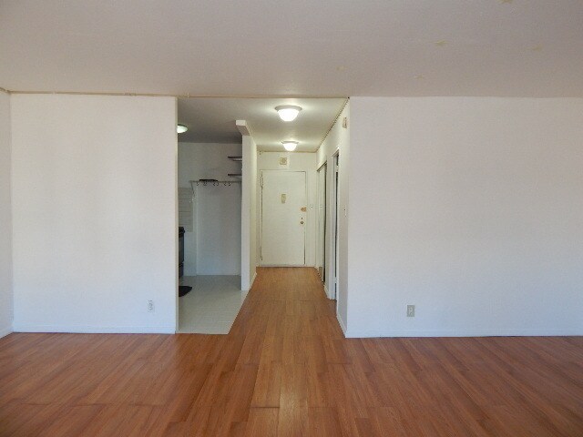 Foto del edificio - 280 Marin Blvd