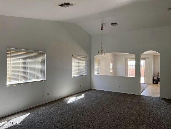 Foto del edificio - 8541 W Riley Rd