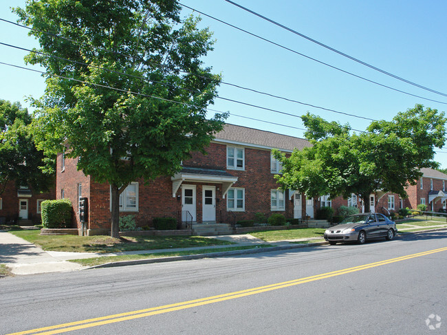 Foto del edificio - Michael J. Day Apartments