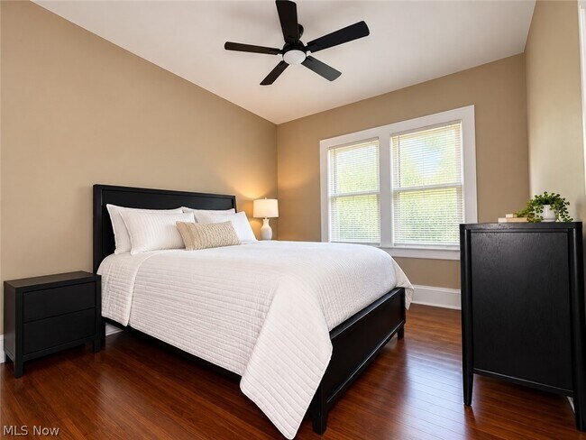 Foto del edificio - 2641 Idlewood Rd