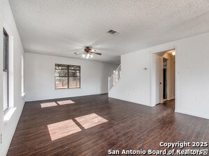 Foto del edificio - 9726 Astin Pl