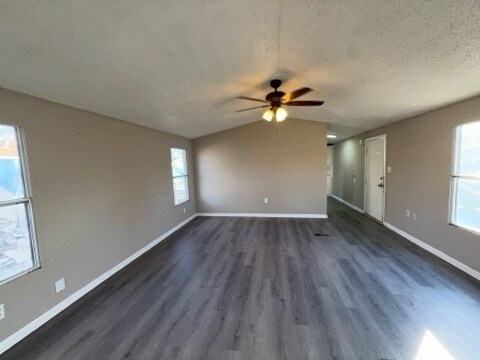 Foto del edificio - Single Wide Mobile Home For Sale