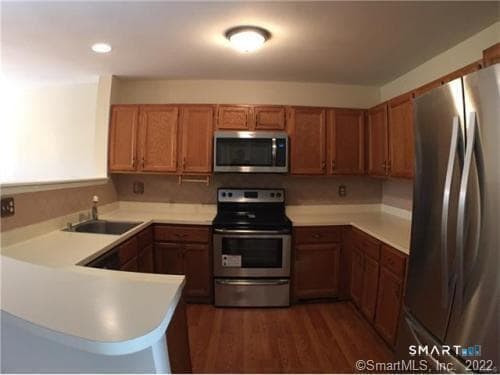 Building Photo - 22 Willow Springs