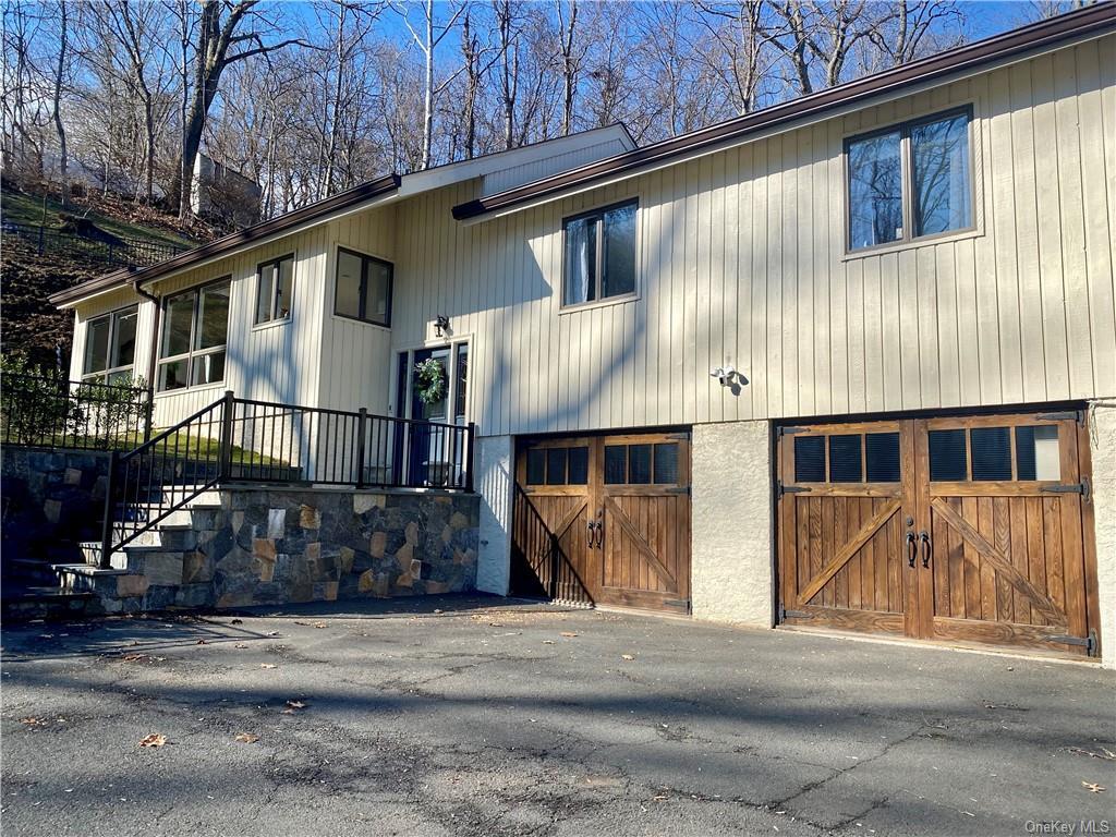 Primary Photo - 16a Highclere Ln