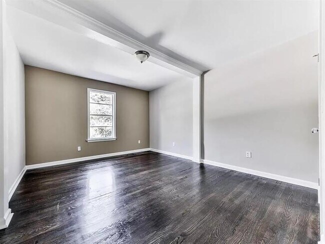 Foto del edificio - 638 Albert St NW