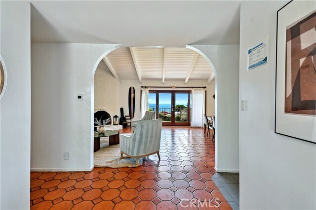 Foto del edificio - 7161 Grasswood Ave