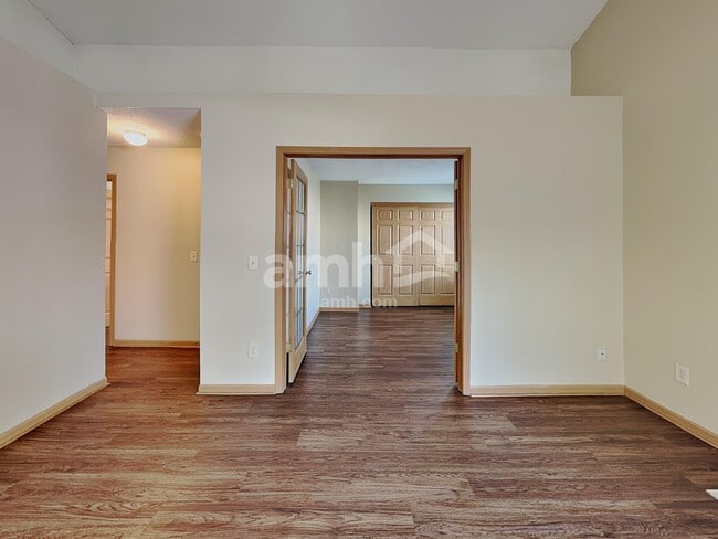Foto del edificio - 6878 Spring Bloom Dr