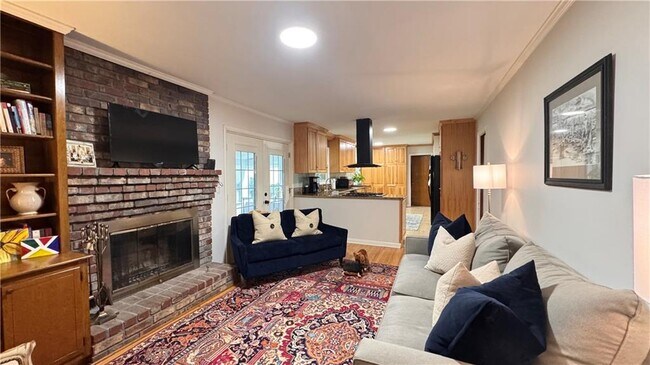 Foto del edificio - 3082 Greenbrook Way NE