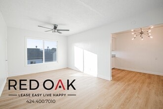 Building Photo - 1115 W 111th St