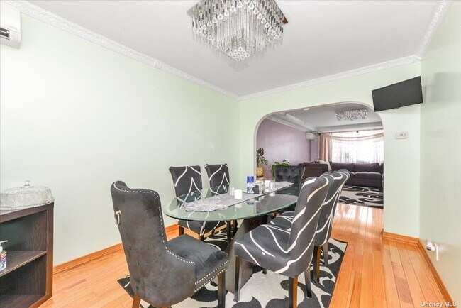 Foto del edificio - 164-10 Jewel Ave