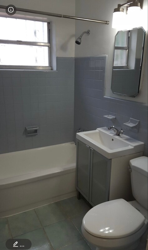 Foto del edificio - 3173 McDonald St
