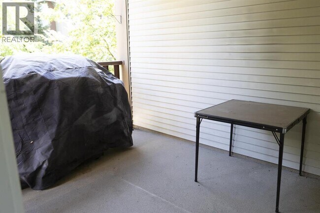 Photo du bâtiment - 5600 Andrews Rd