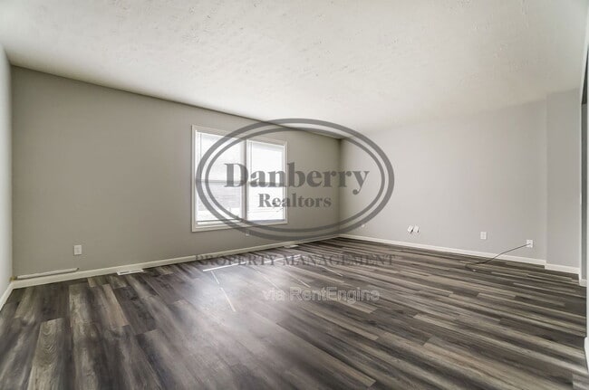 Foto del edificio - 1103 Searles Rd