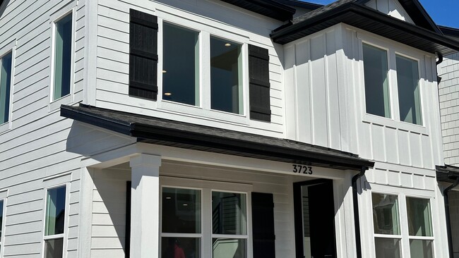 Building Photo - 3723 W 1380 N