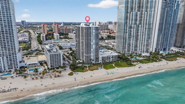 Foto del edificio - 16711 Collins Ave