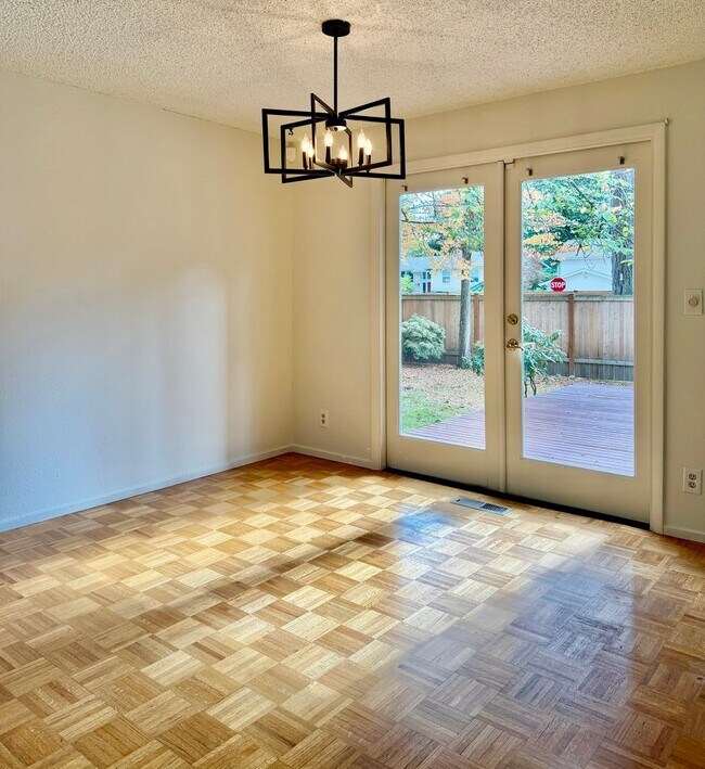 Foto del edificio - 9235 NE 142nd St