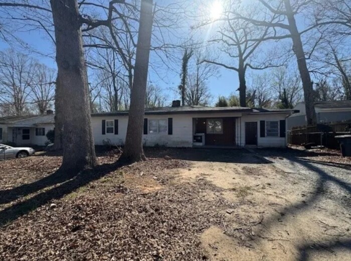 Foto principal - Spartanburg Home For Rent