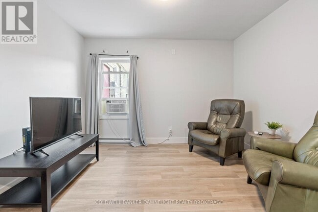 Building Photo - 383 Main St S