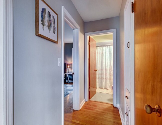 Building Photo - 496 N Firestone Blvd