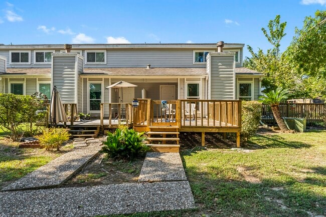 Building Photo - 71 Hideaway Dr