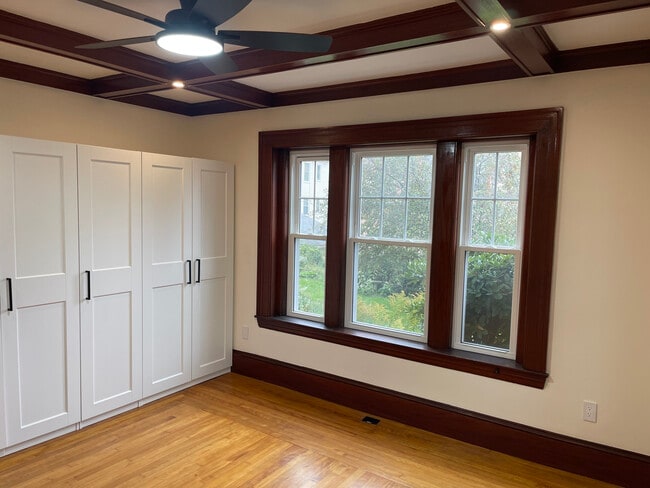 Building Photo - 43 Arthur St