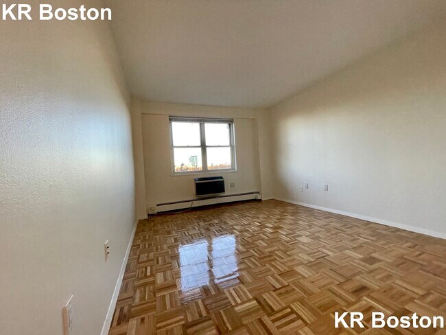 Building Photo - 233 Freeman St