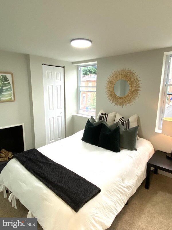 Foto del edificio - 1117 W Lombard St