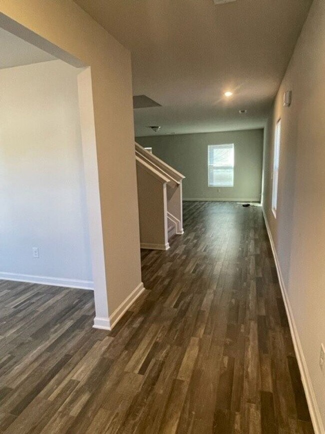 Foto del edificio - Coming soon! Beautiful 4 bedroom house!