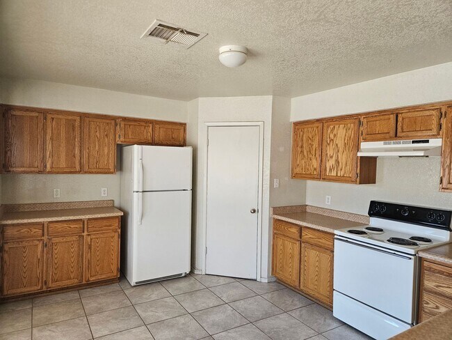 Foto del edificio - Ocotillo Home for Rent