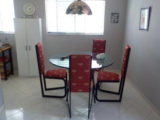 Foto del edificio - 15036 Ashland Ln